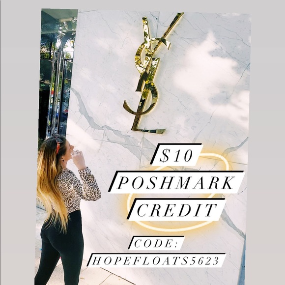 Michael Kors White Fulton Logo Crossbody Purse - Picture 14 of 16